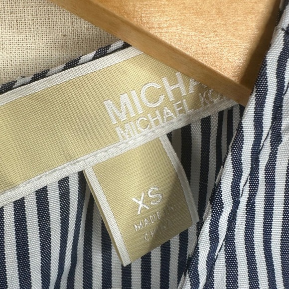 Michael Michael Kors Striped Floral Detail Sleeveless Blouse size‎ XS Blue/White - Picture 2 of 6
